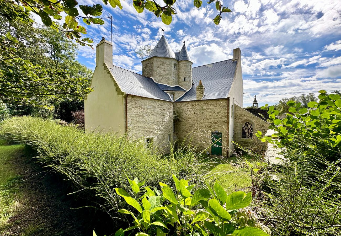 Villa à Pluguffan - *Keriner* manoir 10 pièces avec parc arboré