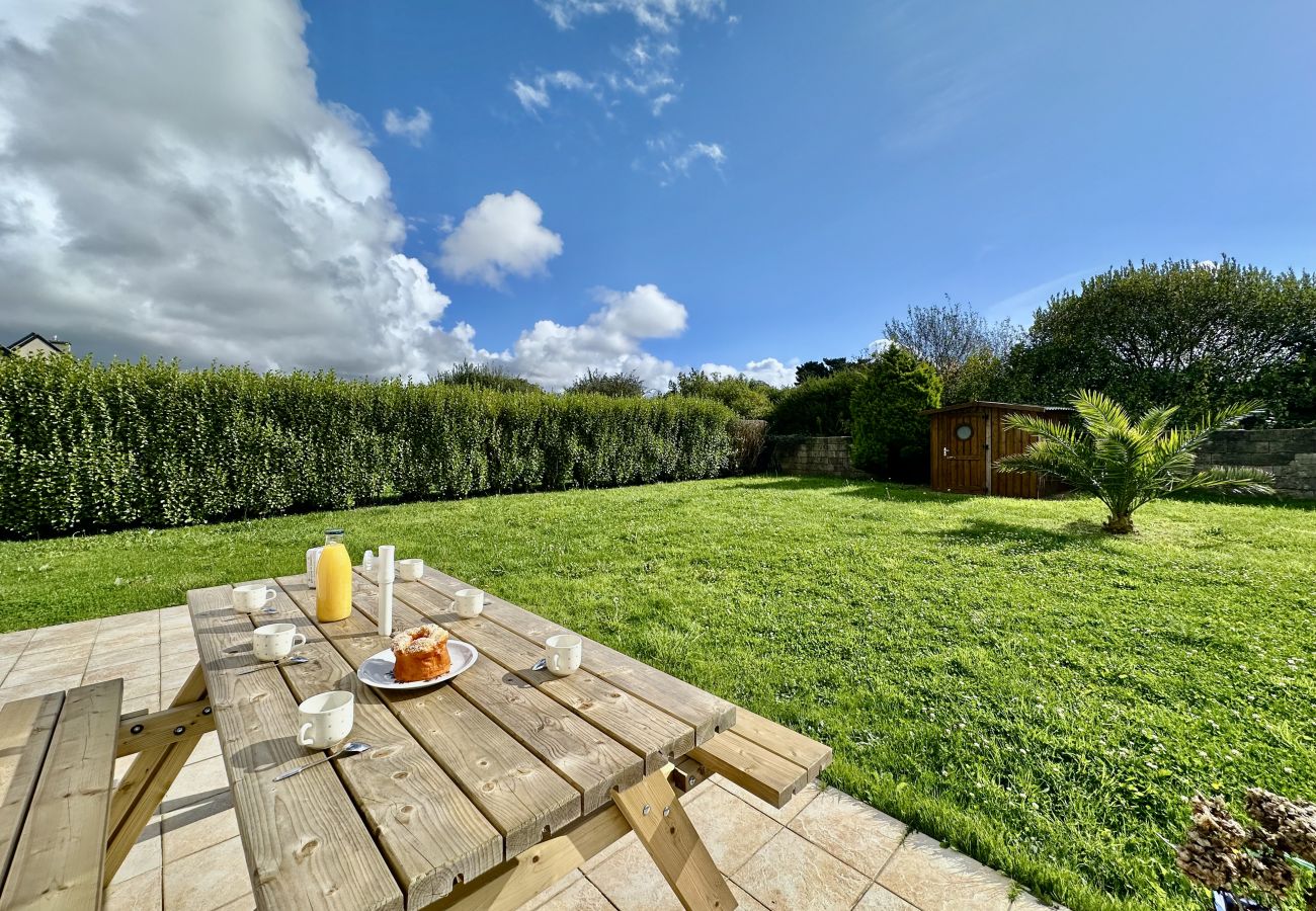 Maison à Plozévet - *Lagadenn* jolie maison T4, terrasse, jardin clos